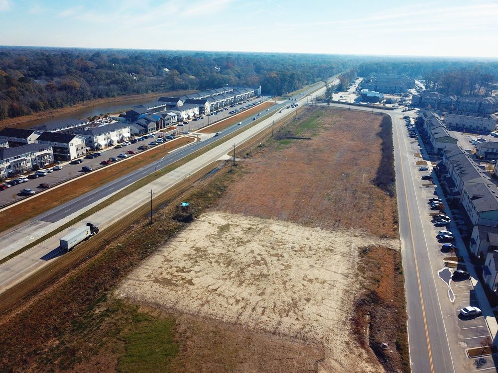 Arlington Marketplace Pad Sites - Burbank Dr: Burbank Dr, Baton Rouge, LA 70820